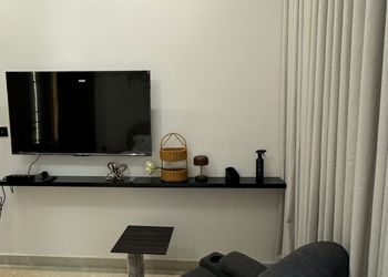 استديو بسرير ماستر وجلسة جانبية 