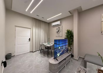 شقة بدخول ذاتي وتصميم أنيق 