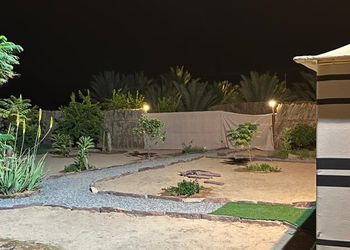 مخيم ببيت شعر و جلسة خارجية