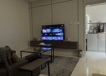 استديو بسرير ماستر وجلسة جانبية 