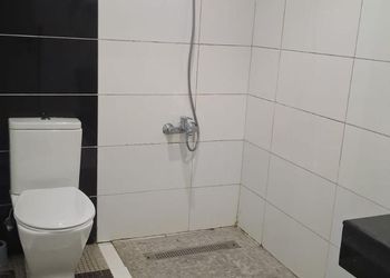 شقة بغرفة نوم مطلة على البحر