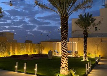 شاليه بجلسة خارجية والعاب اطفال