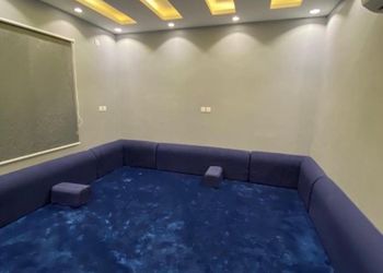 شاليه بمسطح اخضر ,ومسبح خارجي 