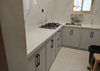 استراحة بمسطح اخضر ومجالس