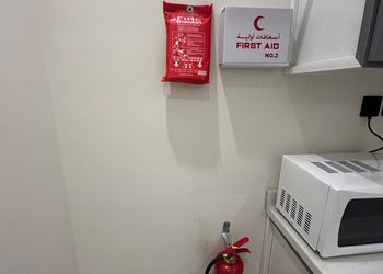 استديو هادئ بدخول ذاتي 