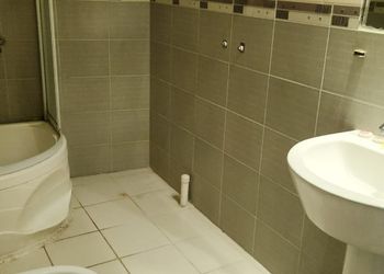 استديو بسرير ماستر وأثاث مريح 