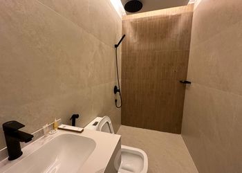 استديو بسرير ماستر وجلسة جانبية 