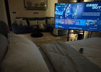 استديو هادئ بسرير ماستر