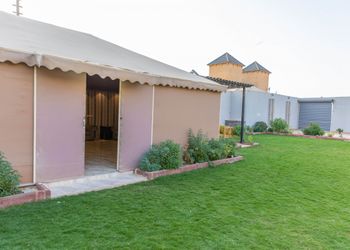 شاليه بركن شواء بيت شعر,مسطح اخضر,نطيطه