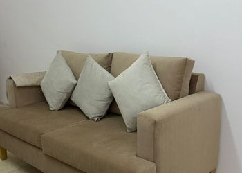 استديو بسرير ماستر وأثاث مريح 