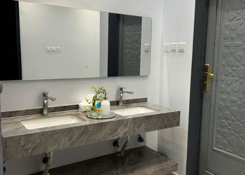 استراحة بمسطح اخضر