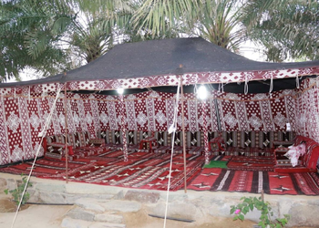 مزرعة بجلسة خارجية ومجلس 