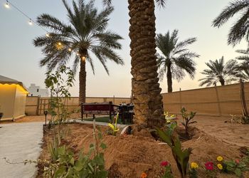مزرعة بمناظر خلابة وجلسات خارجية 
