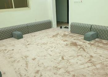 استراحة بصالة جلوس ومسبح خارجي