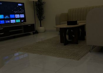 شقة بغرفة معيشة وغرفة نوم 