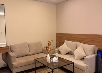 استديو بسرير ماستر وجلسة جانبية