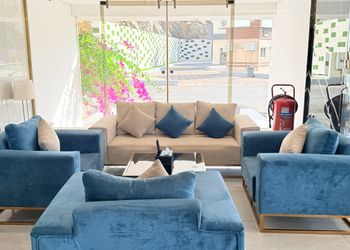 استديو بسرير ماستر 