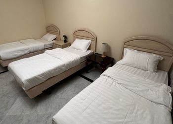 استديو بثلاث اسره فردية