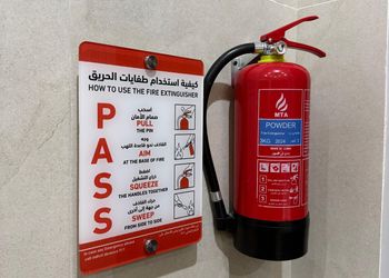 شقة بغرفتين نوم وصالة