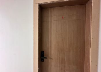 استديو بسرير ماستر