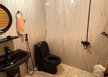 كوخ بغرفتين نوم وباجواء عائلية 