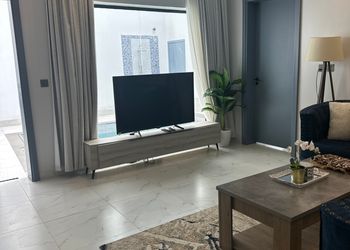 شالية بأثاث فندقي واجواء رائعة 