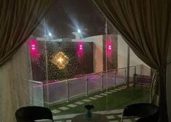 شاليه عائلي بالعاب اطفال ومسبح 
