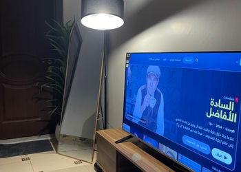 استديو بسرير ماستر وجلسة جانبية 