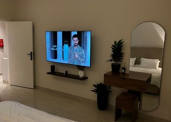 استديو بسرير ماستر وجلسة جانبية