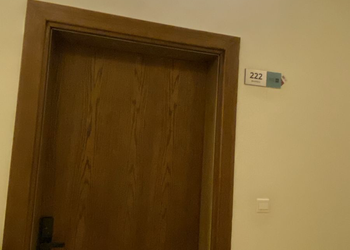 شقة بغرفتين نوم وصالة