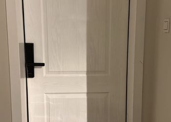 شقة بغرفة معيشة وغرفة نوم 