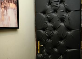 استديو بسرير ماستر وجلسة جانبية