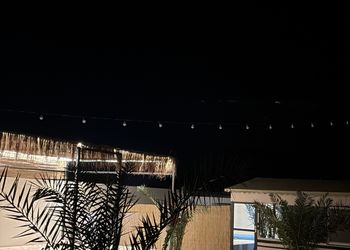 استراحة بمجالس وفناء خارجي