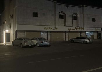 استديو بتصميم انيق ودخول ذاتي