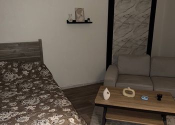 استديو هادئ بسرير ماستر