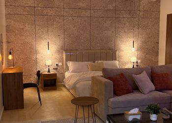 استديو بسرير ماستر وجلسة جانبية 