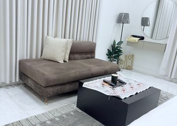 استديو انيق وموقع مميز بدخول ذكي