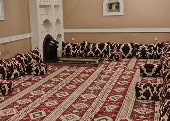 شاليه بجلسة خارجية ومسبح خارجي 