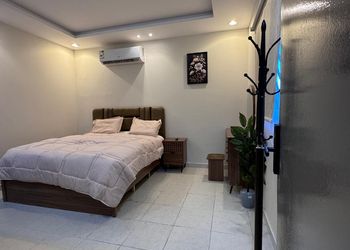 استديو بسرير ماستر ودخول ذاتي