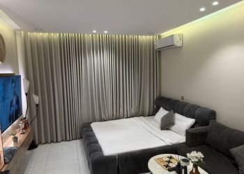 استديو بسرير ماستر