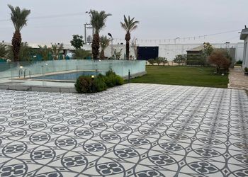 استراحة بمسطح اخضر ومجالس