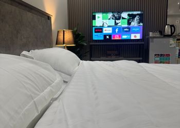 استديو هادئ بسرير ماستر 