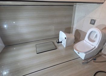 استديو بأثاث مريح وبسيط 