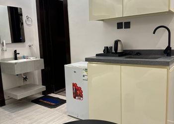 استديو هادئ بسرير ماستر 