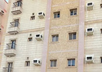 استديو بسرير ماستر وجلسة جانبية 