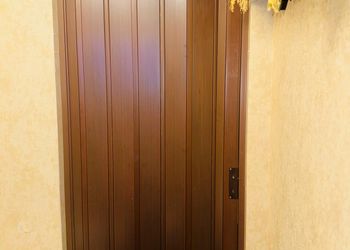 غرفه باثاث مريح وبسيط