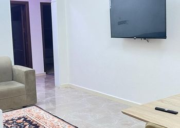 شقة بصالة وغرفة نوم