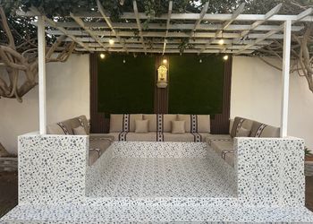 شاليه بصالة جلوس ومسبح 