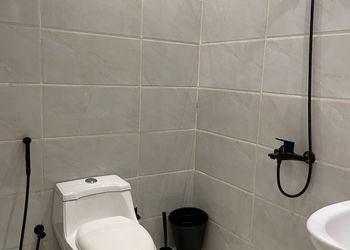 استديو بسرير ماستر وجلسة جانبية
