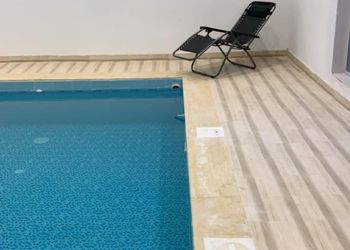 شالية انيق بمسبح و العاب اطفال
